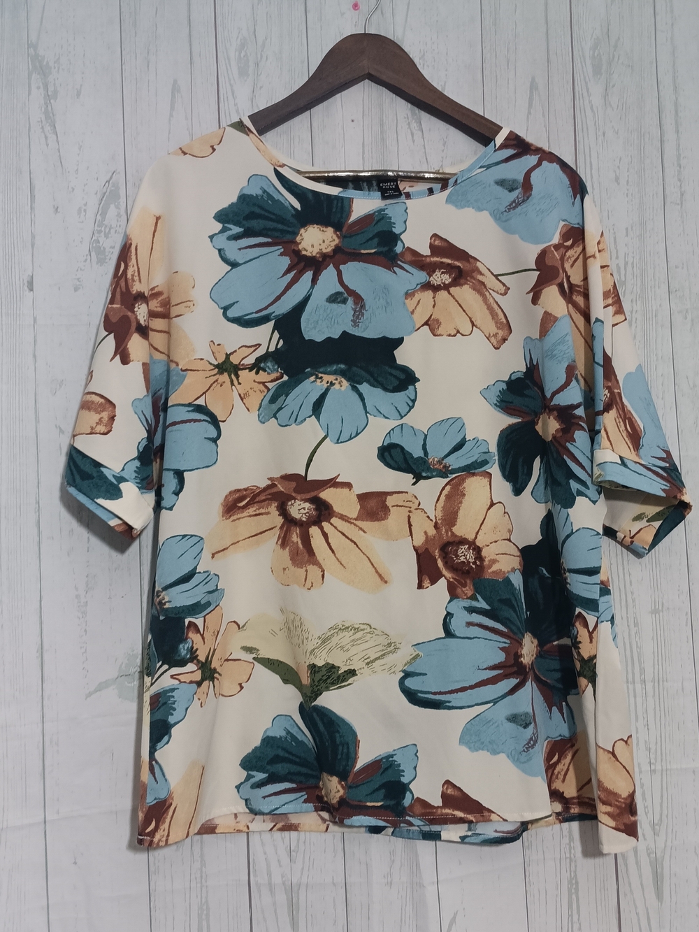 Emery Rose Cream Floral Tunic Top with Blue & Brown Blooms Sz 1X